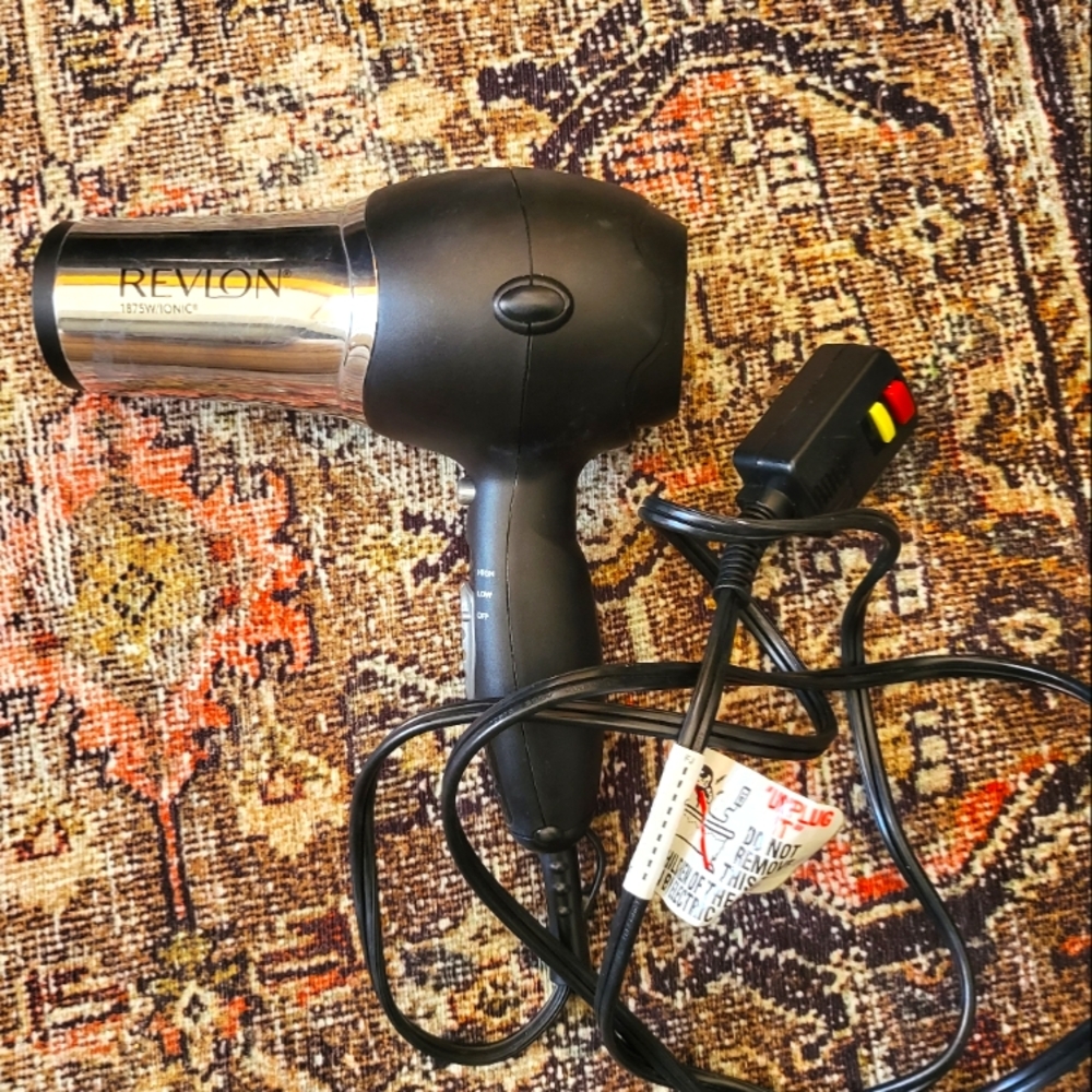 REVLON Hairdryer 1875W/IONIC